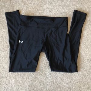UA woman’s compression pants